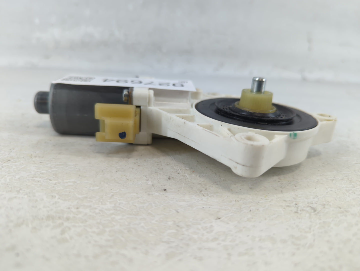 2006-2012 Ford Fusion Passenger Front Right Power Window Motor - Oemusedautoparts1.com