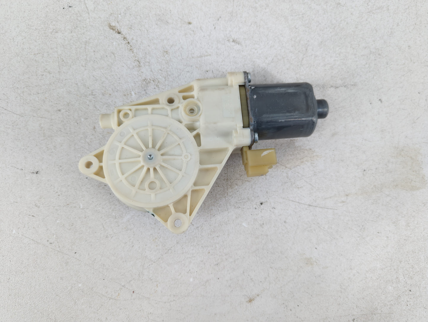 2010-2012 Ford Fusion Driver Front Left Power Window Motor - Oemusedautoparts1.com