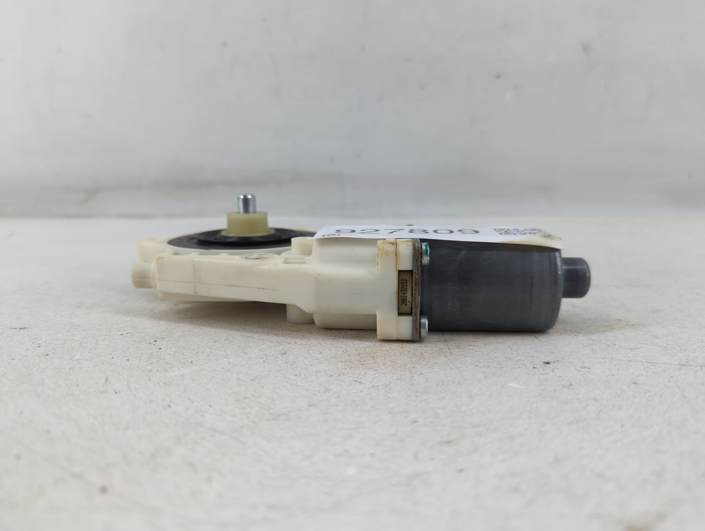 2010-2012 Ford Fusion Driver Front Left Power Window Motor - Oemusedautoparts1.com