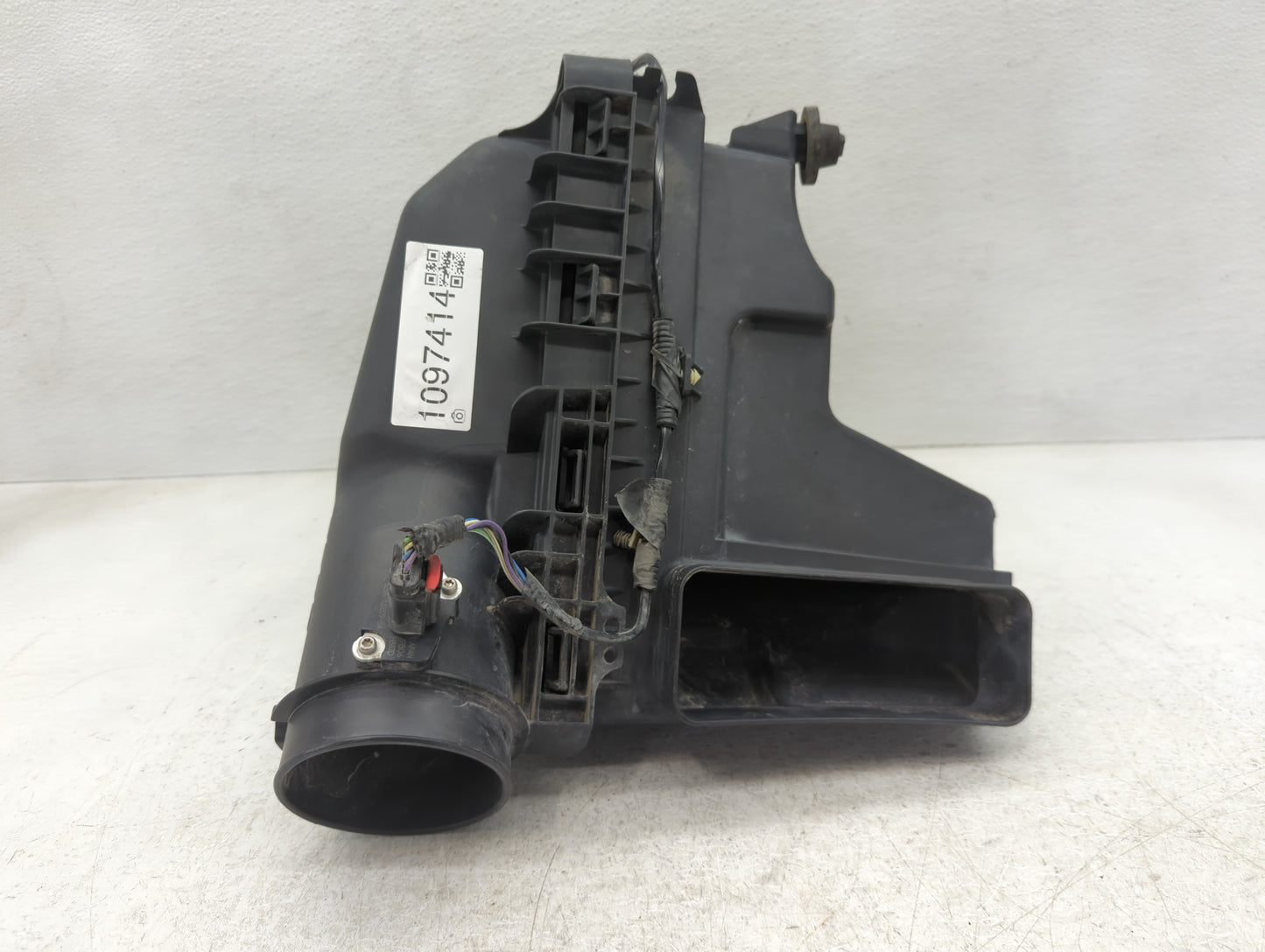 2005-2009 Ford Mustang Air Cleaner Intake-duct Hose Tube - Oemusedautoparts1.com