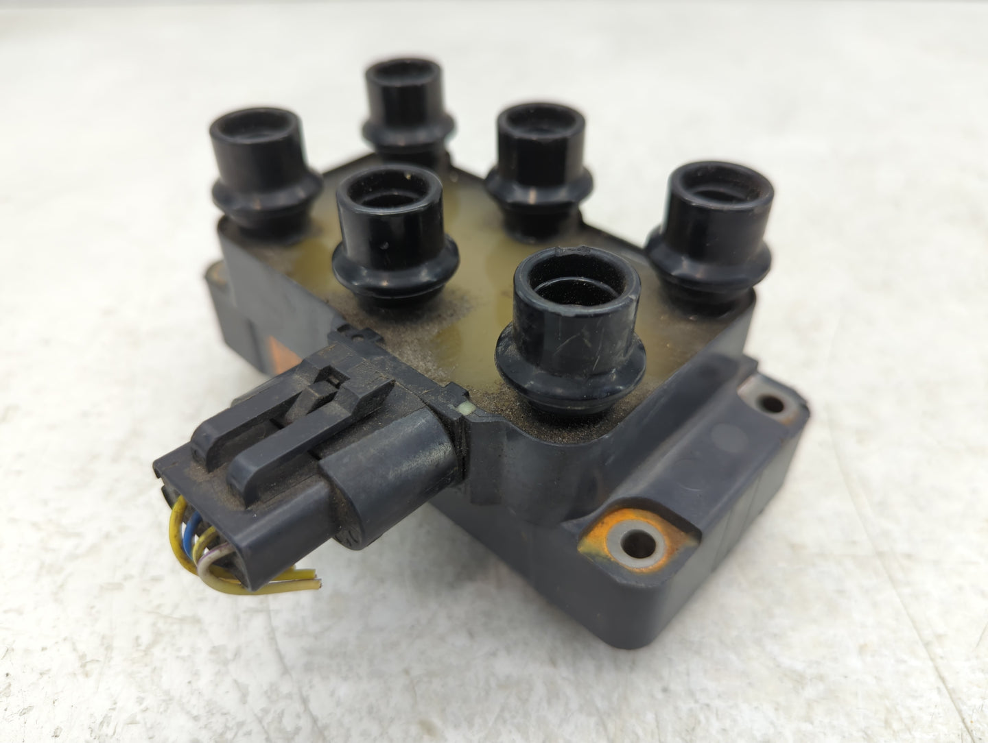 2005-2010 Ford Mustang Ignition Coil Igniter Pack - Oemusedautoparts1.com