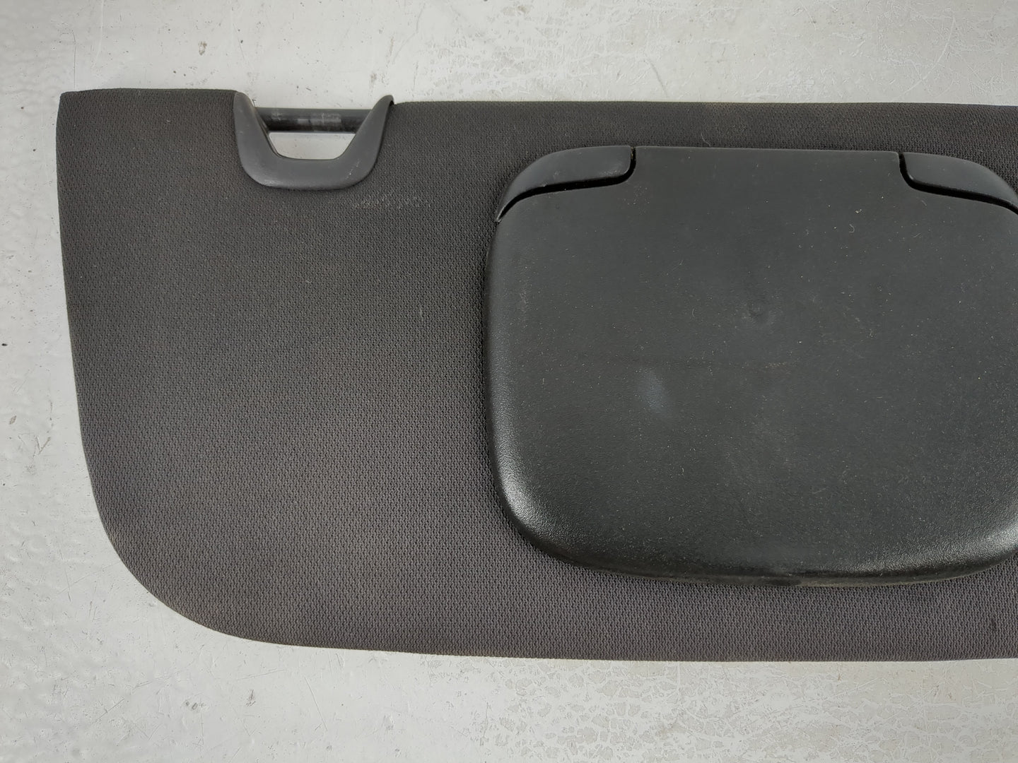 2010-2011 Ford Mustang Sun Visor Shade Replacement Passenger Right Mirror Fits Fits 2010 2011 OEM Used Auto Parts - Oemuseda