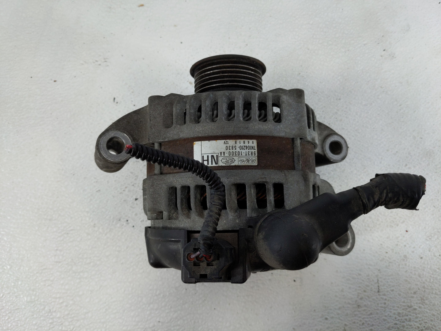 2009-2010 Ford Mustang Alternator Replacement Generator Charging Assembly Engine OEM P/N:9R3T-10300-AA Fits Fits 2009 2010 O