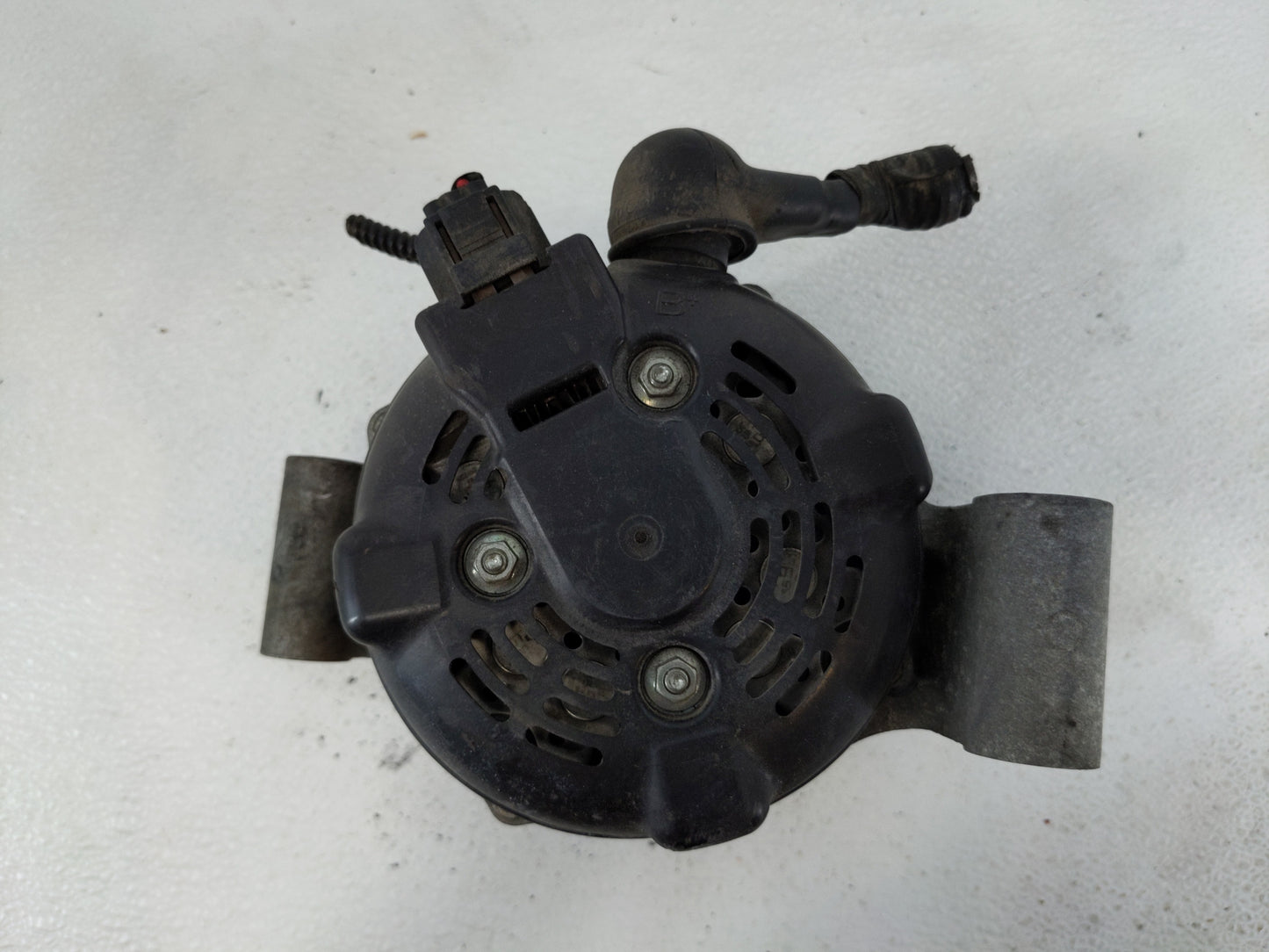 2009-2010 Ford Mustang Alternator Replacement Generator Charging Assembly Engine OEM P/N:9R3T-10300-AA Fits Fits 2009 2010 O