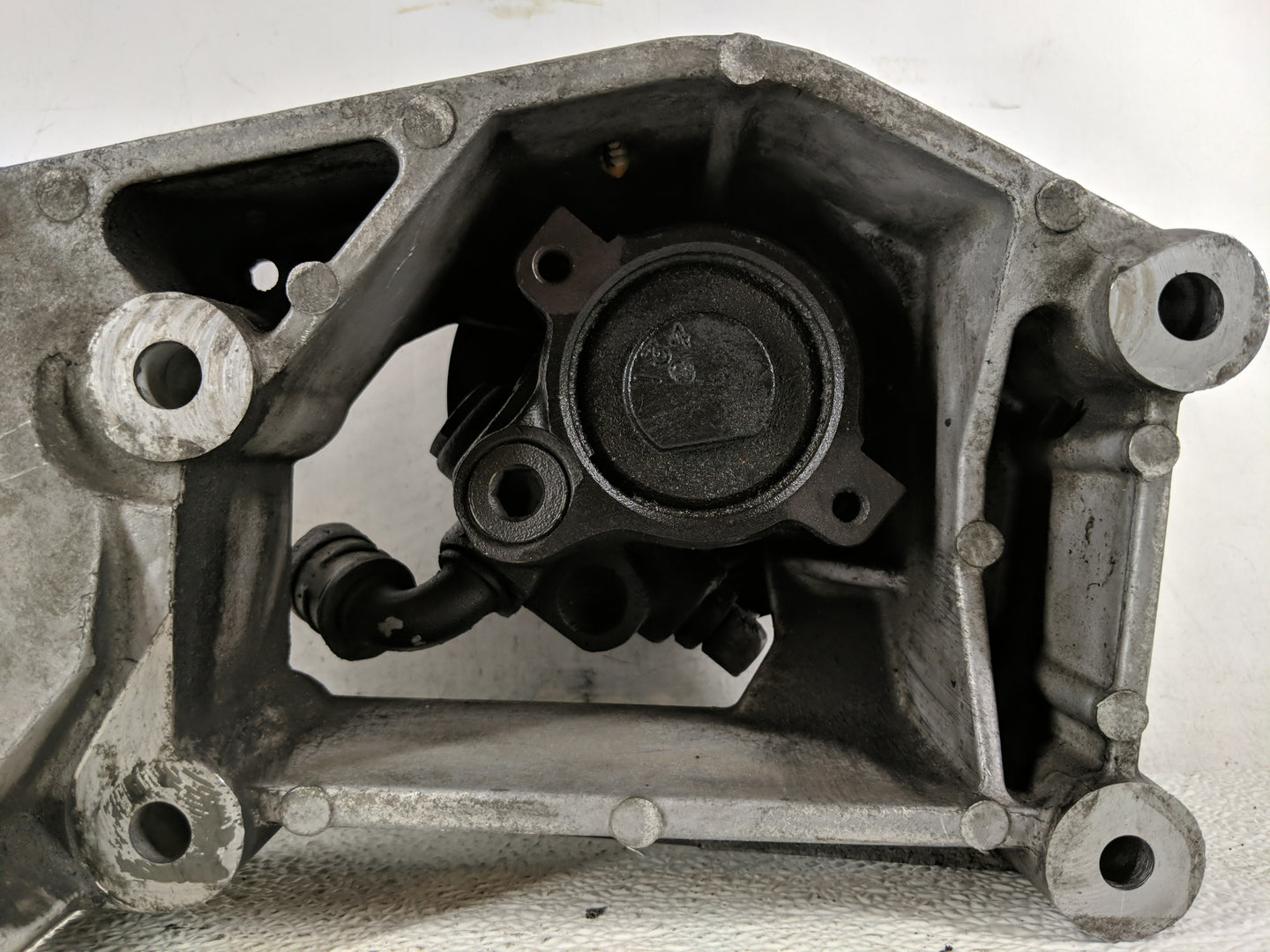2005-2010 Ford Mustang Power Steering Column Pump Oem - Oemusedautoparts1.com