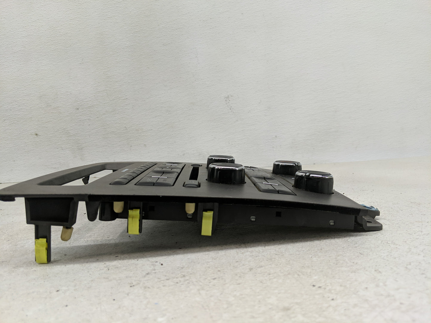 2010 Ford Mustang Radio AM FM Cd Player Receiver Replacement P/N:AR3T-18A802-JA Fits OEM Used Auto Parts - Oemusedautoparts1
