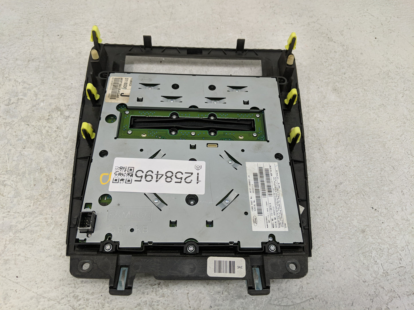 2010 Ford Mustang Radio AM FM Cd Player Receiver Replacement P/N:AR3T-18A802-JA Fits OEM Used Auto Parts - Oemusedautoparts1