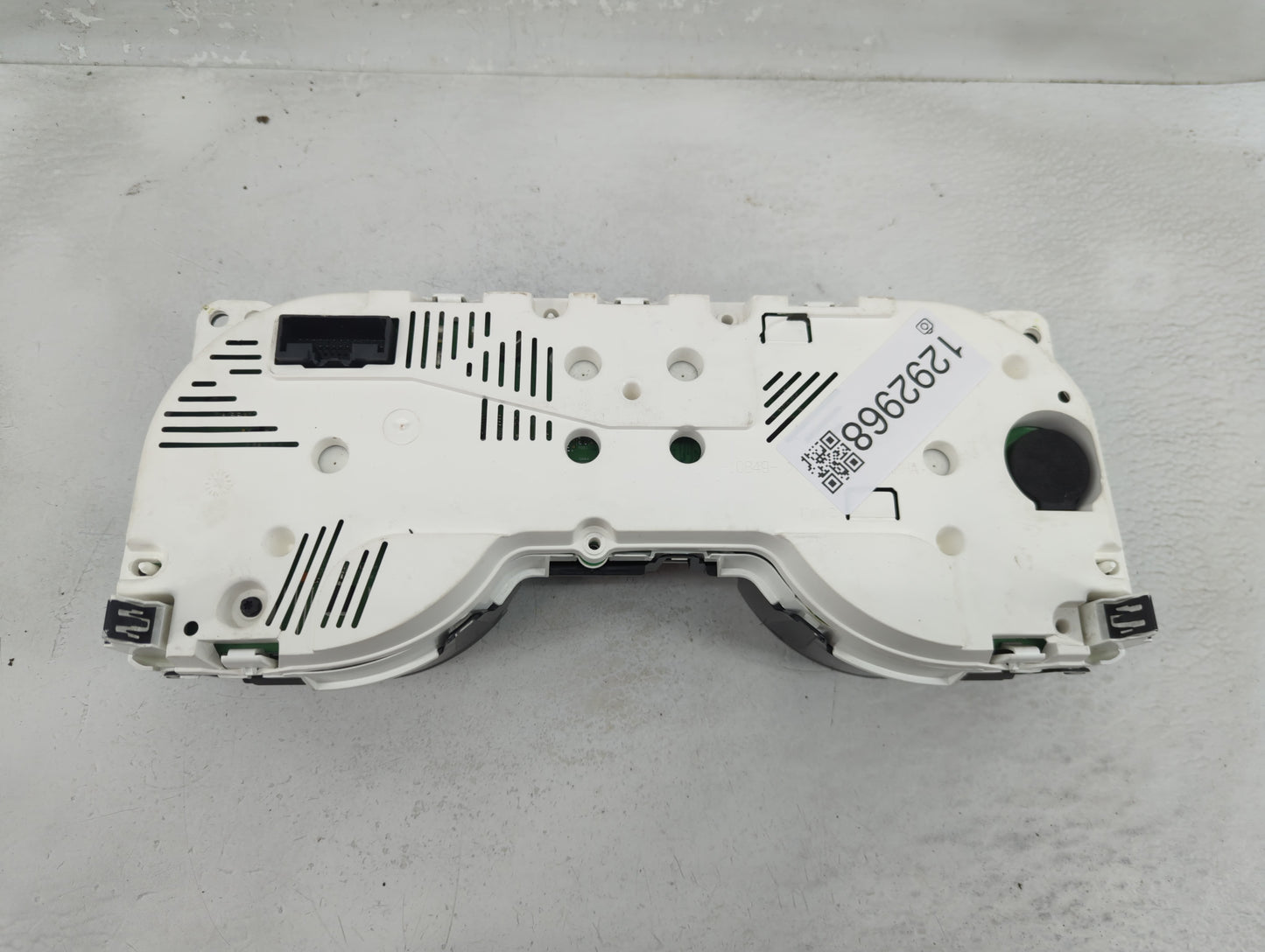 2010 Ford Mustang Instrument Cluster Speedometer Gauges P/N:AR33-10849-NC Fits OEM Used Auto Parts - Oemusedautoparts1.com