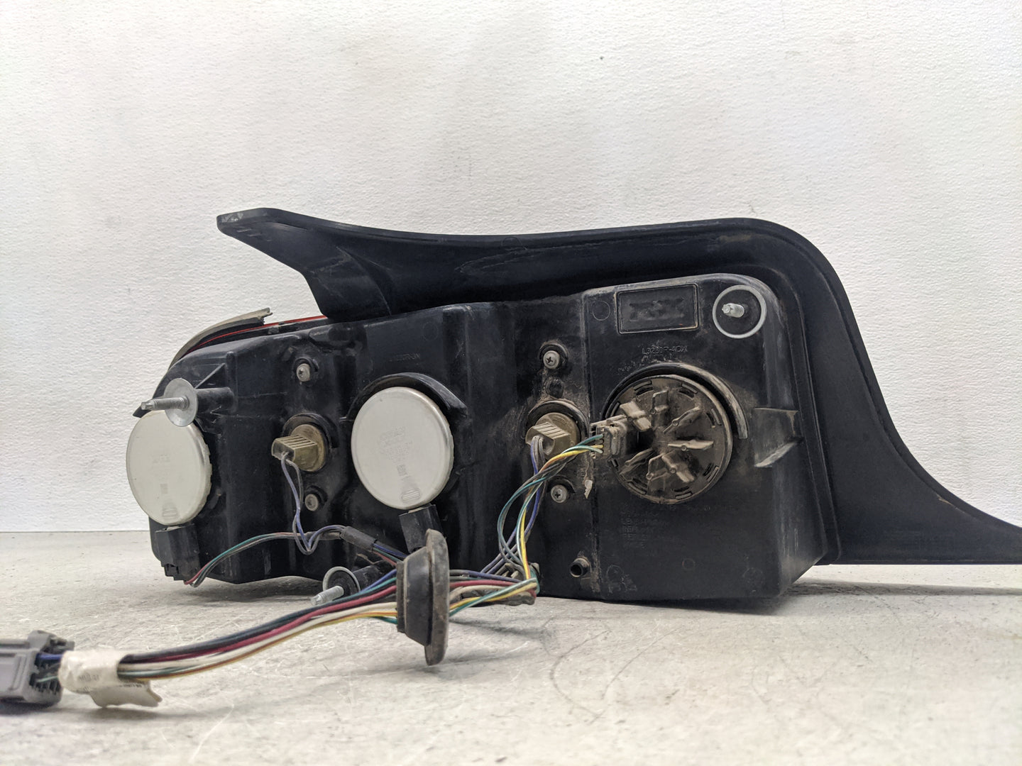 2010 Ford Mustang Tail Light Assembly Passenger Right OEM Fits OEM Used Auto Parts - Oemusedautoparts1.com