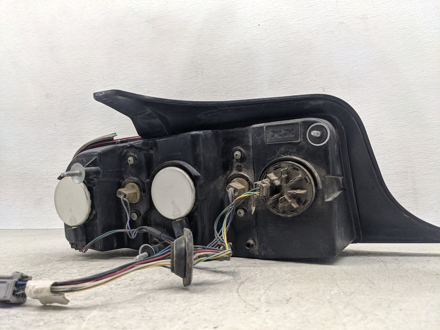 2010 Ford Mustang Tail Light Assembly Passenger Right OEM Fits OEM Used Auto Parts - Oemusedautoparts1.com