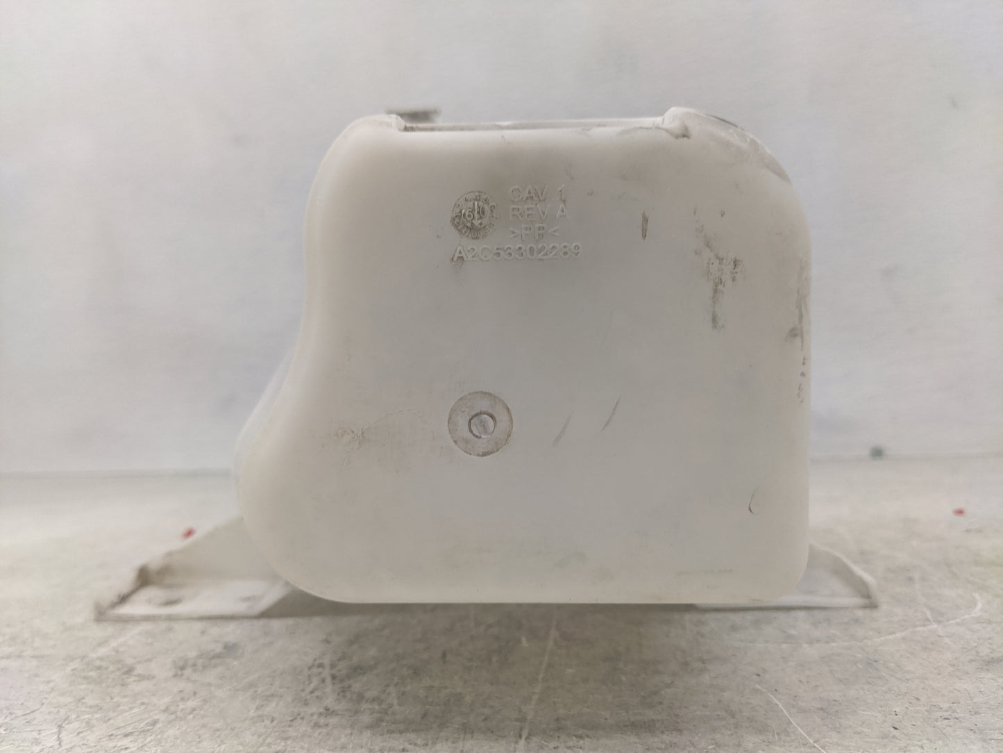 2010-2014 Ford Mustang Windshield Washer Fluid Reservoir Bottle Oem - Oemusedautoparts1.com