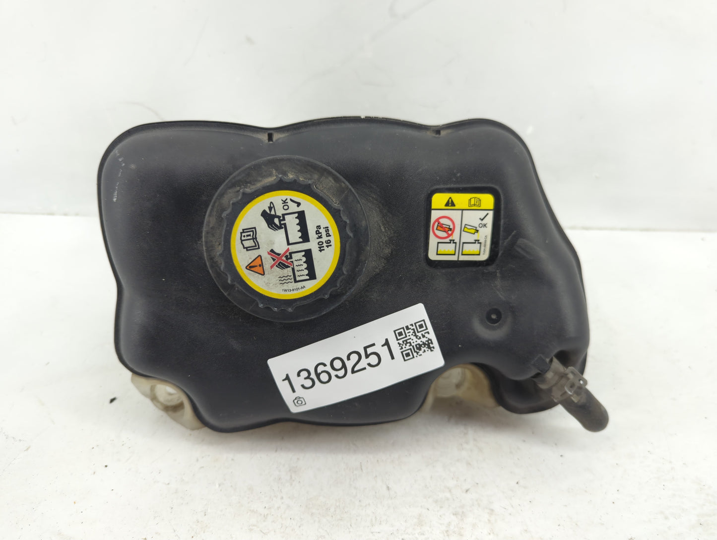 2005-2010 Ford Mustang Radiator Coolant Overflow Expansion Tank Bottle 1369251 - Oemusedautoparts1.com