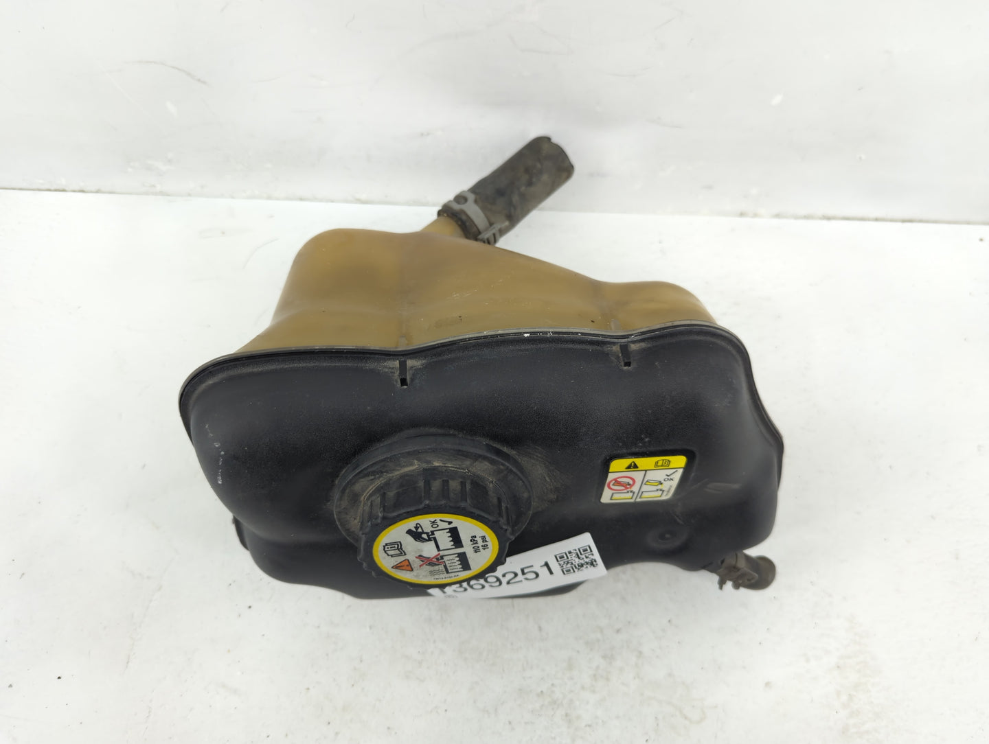 2005-2010 Ford Mustang Radiator Coolant Overflow Expansion Tank Bottle 1369251 - Oemusedautoparts1.com