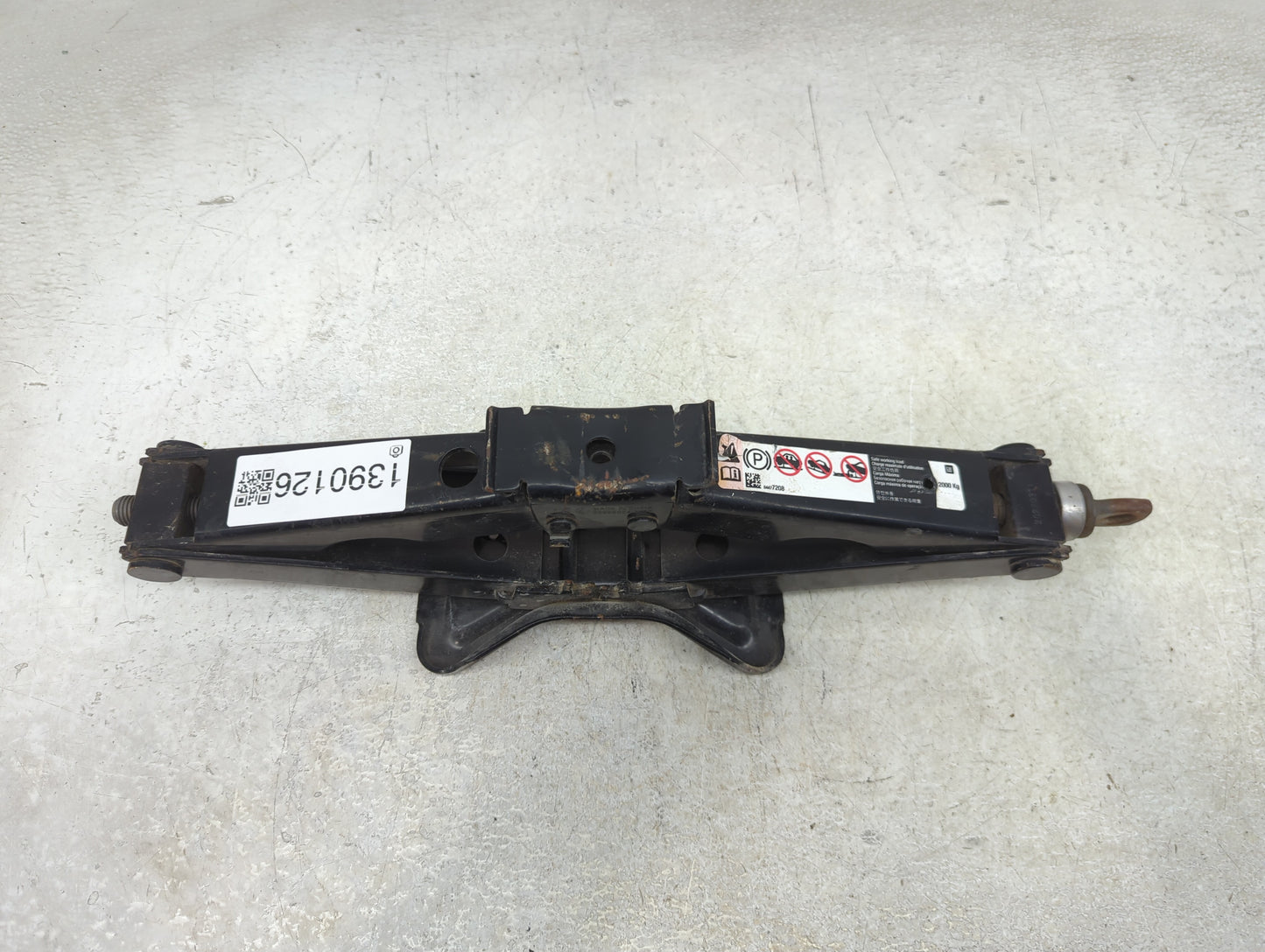 2010 Ford Mustang Spare Scissor Car Jack - Oemusedautoparts1.com