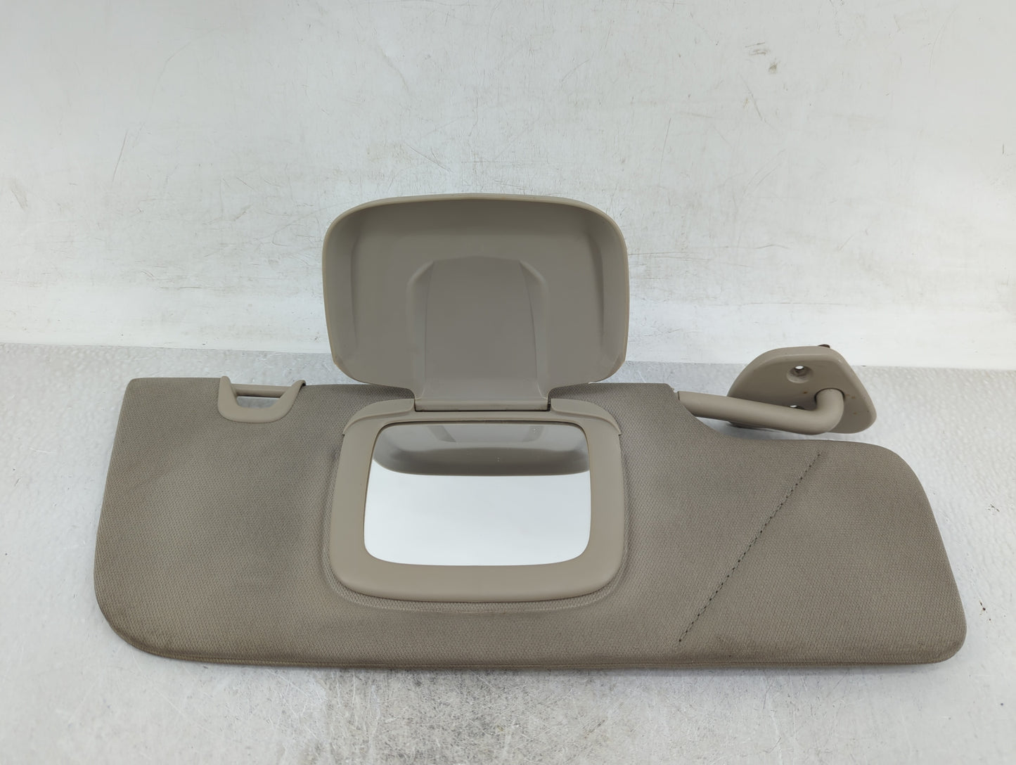 2005-2011 Ford Mustang Sun Visor Shade Replacement Passenger Right Mirror Fits Fits 2005 2006 2007 2008 2009 2010 2011 OEM U