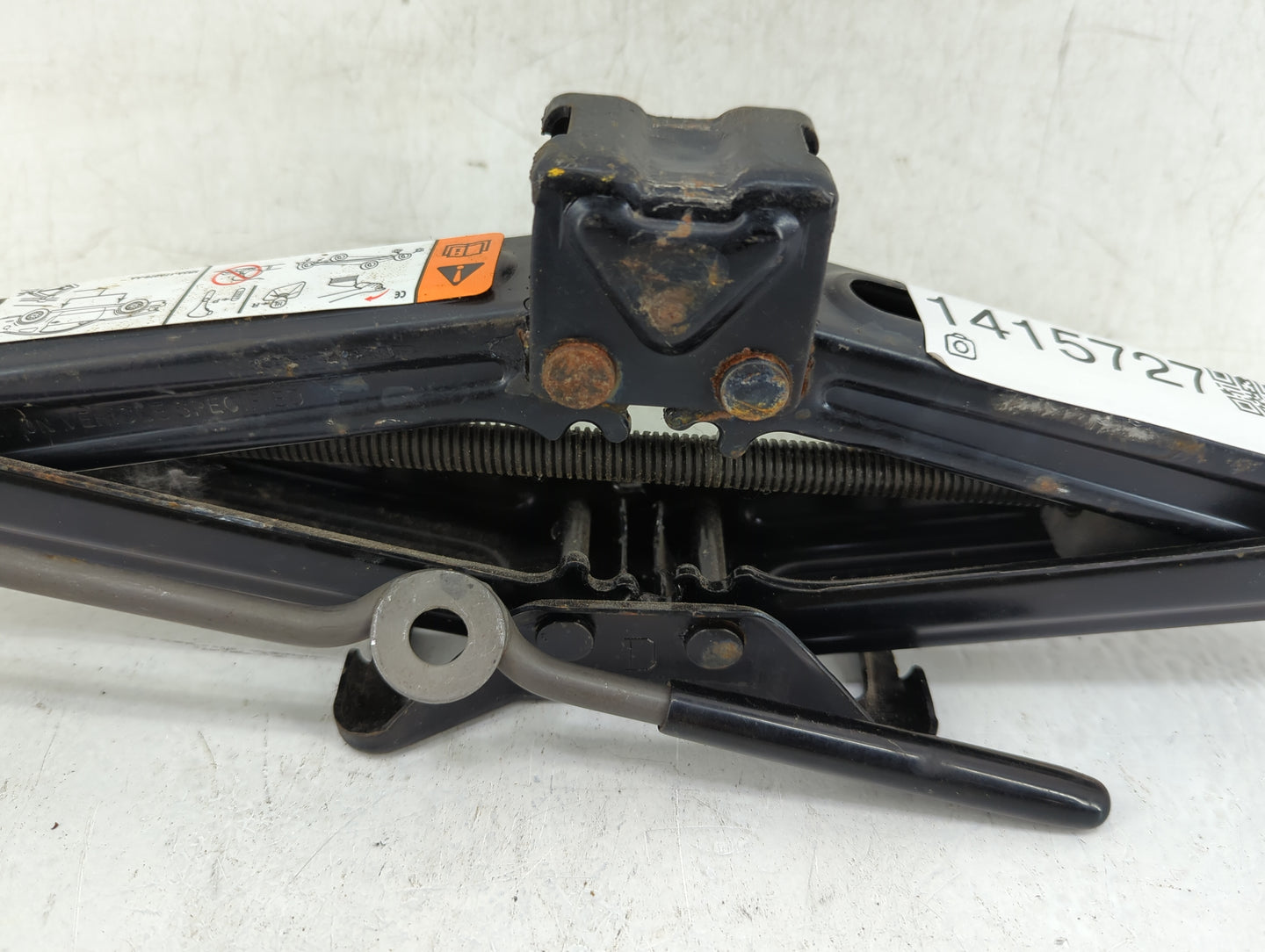 2010 Ford Mustang Spare Scissor Car Jack - Oemusedautoparts1.com