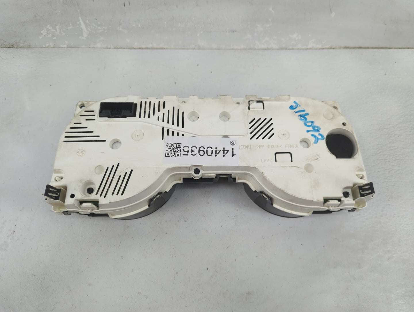 2010 Ford Mustang Instrument Cluster Speedometer Gauges Fits OEM Used Auto Parts - Oemusedautoparts1.com