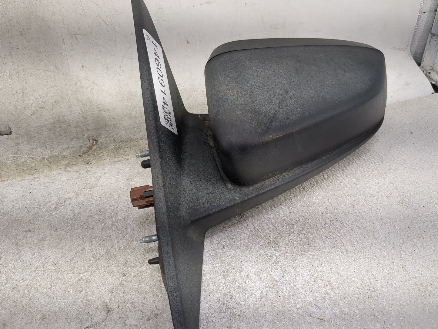 2010 Ford Mustang Driver Side View Mirror - Left Door Mirror OEM Used - Oemusedautoparts1.com