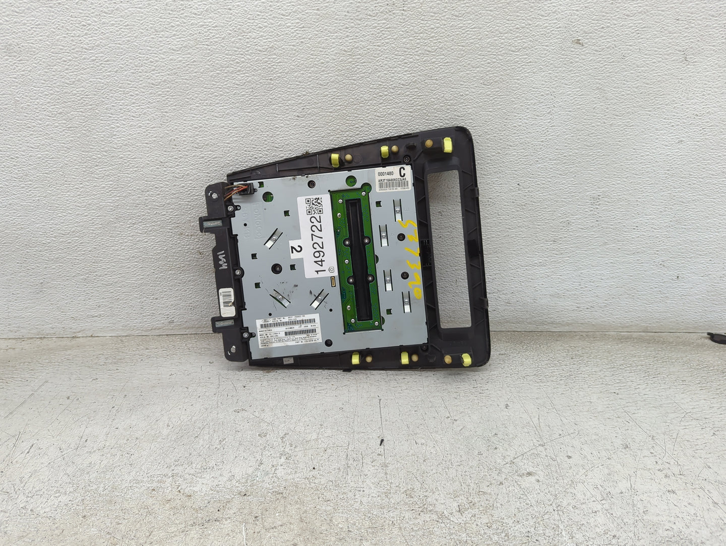 2010-2010 Ford Mustang Radio Control Panel 1492722 - Oemusedautoparts1.com