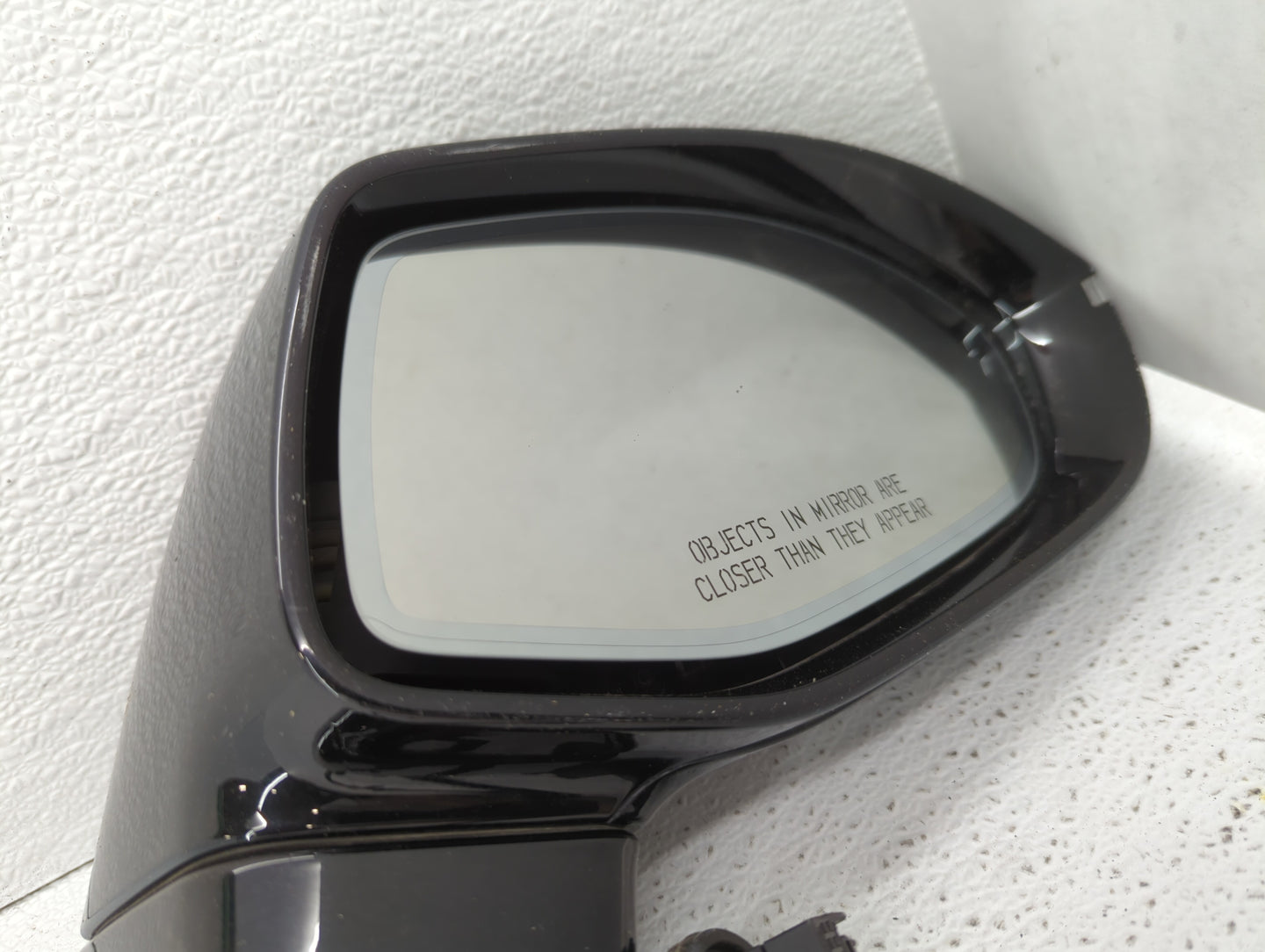 2010 Ford Mustang Driver Side View Mirror - Left Door Mirror OEM Used - Oemusedautoparts1.com