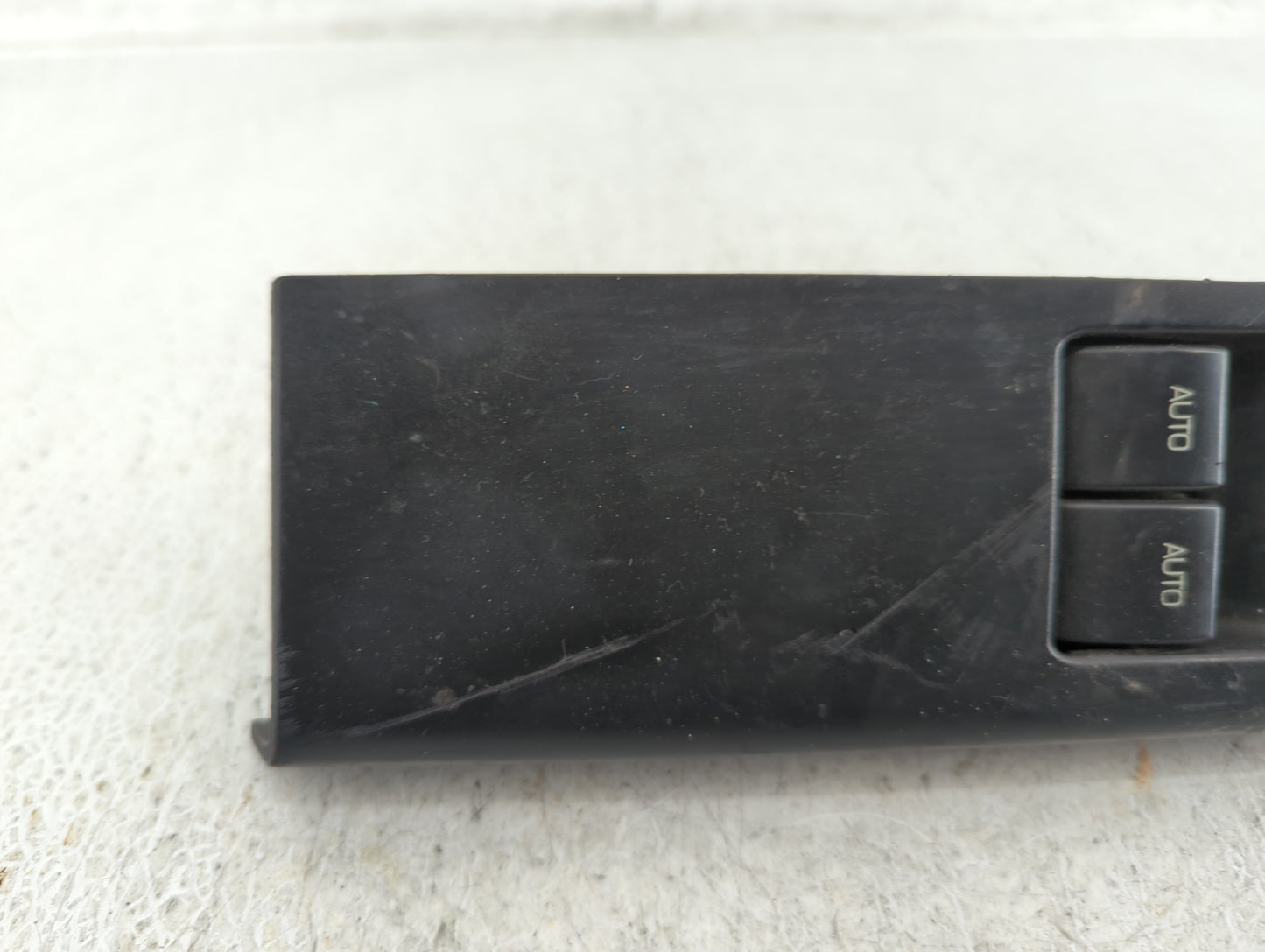 2010 Ford Mustang Passenger Right Power Window Switch - Oemusedautoparts1.com