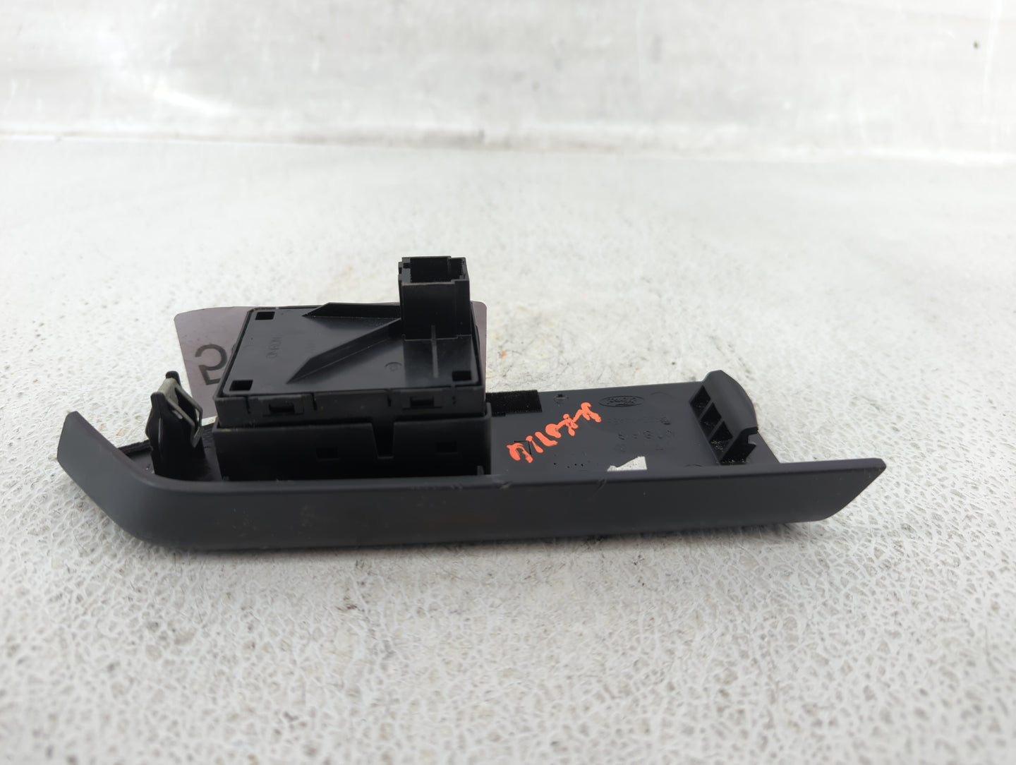 2010 Ford Mustang Passenger Right Power Window Switch - Oemusedautoparts1.com