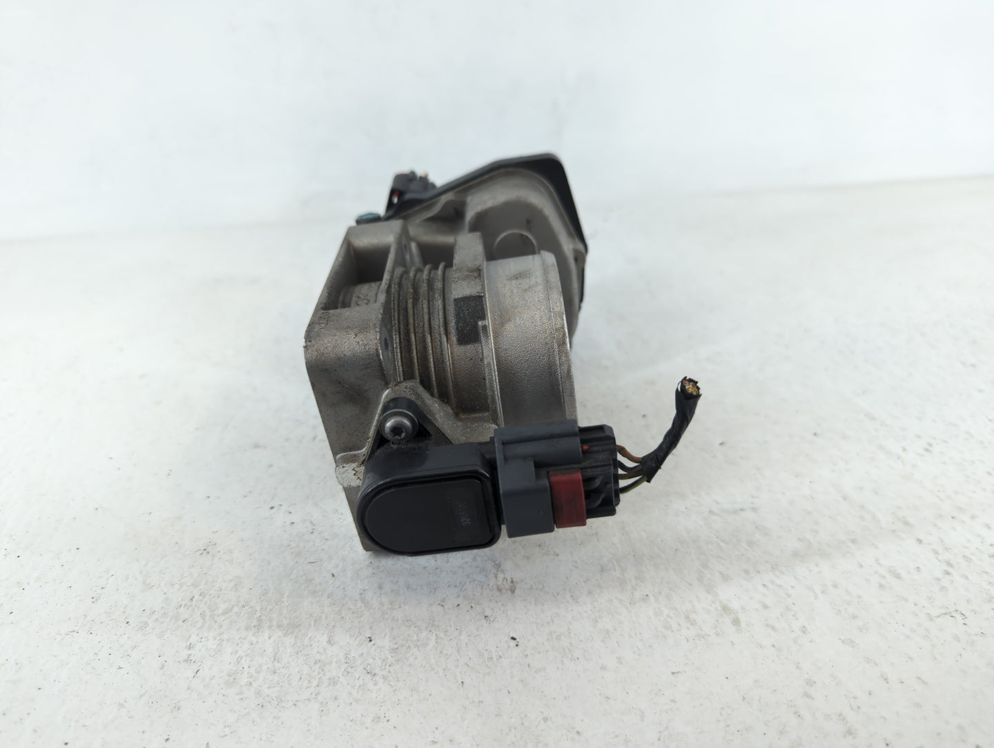 2006-2010 Ford Mustang Throttle Body P/N:09250 1005247 090709 2 Fits OEM Used Auto Parts - Oemusedautoparts1.com