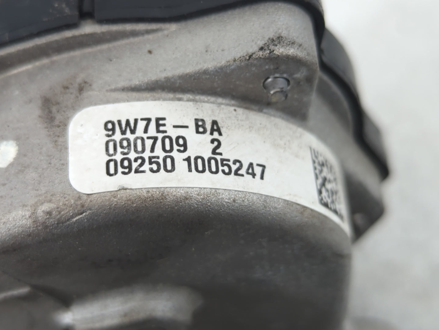 2006-2010 Ford Mustang Throttle Body P/N:09250 1005247 090709 2 Fits OEM Used Auto Parts - Oemusedautoparts1.com