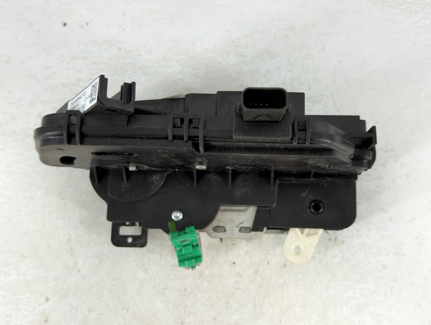2010 Ford Mustang Front Right Passenger Lock Actuator - Oemusedautoparts1.com