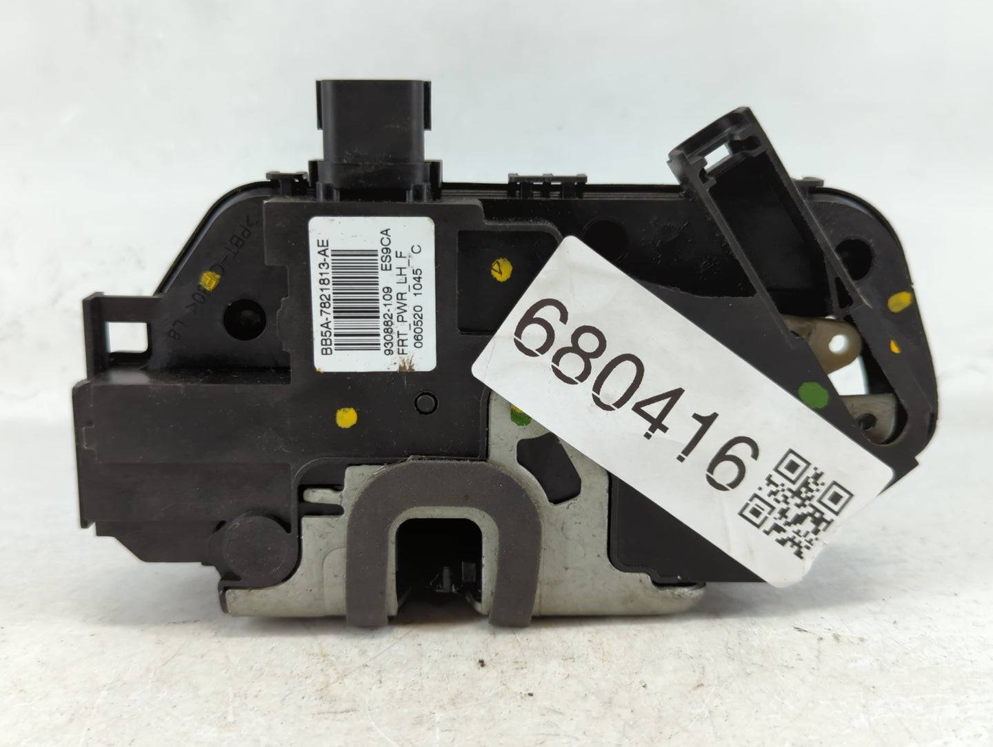 2010 Ford Mustang Front Right Passenger Lock Actuator - Oemusedautoparts1.com