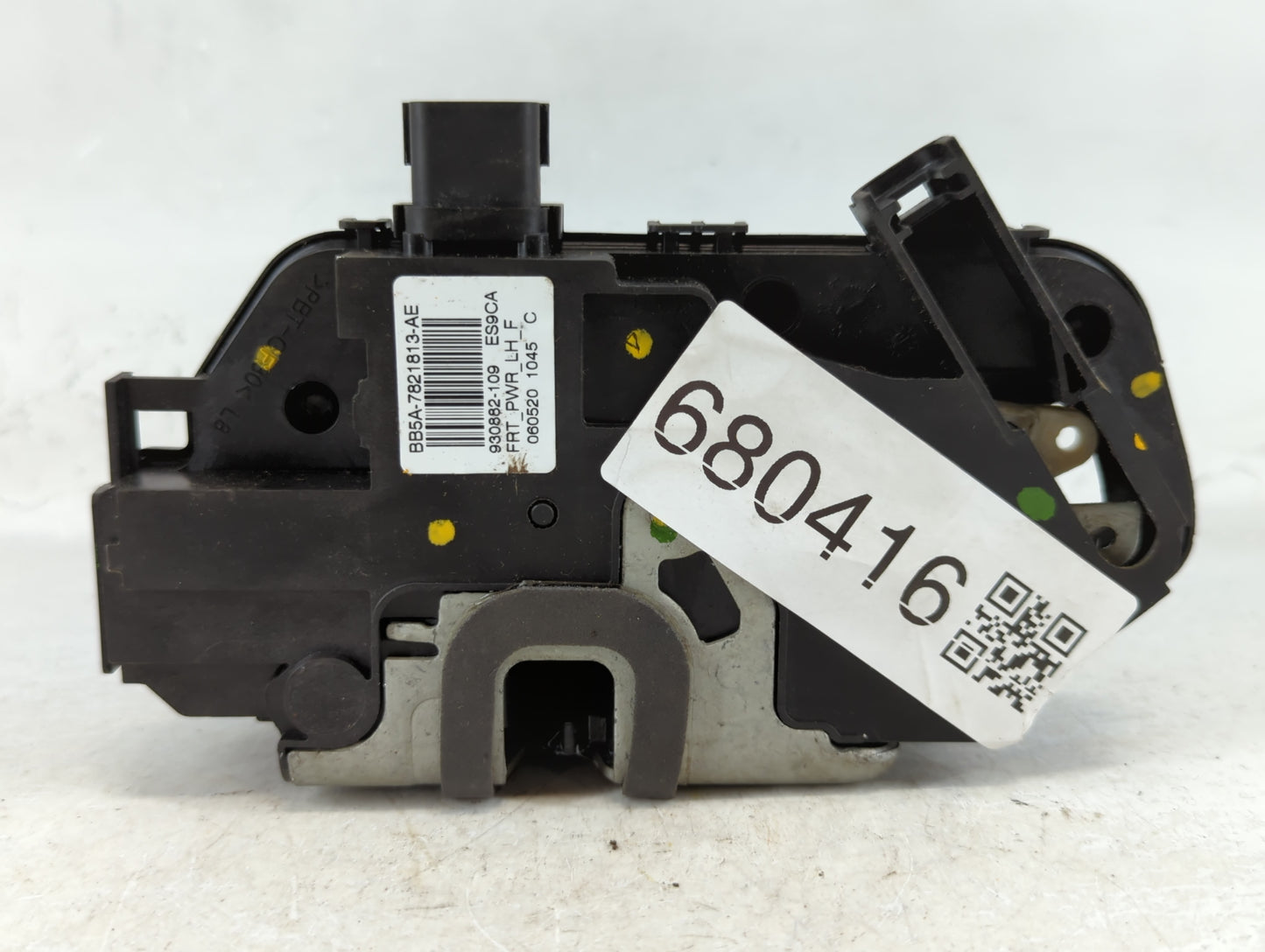 2010 Ford Mustang Front Right Passenger Lock Actuator - Oemusedautoparts1.com