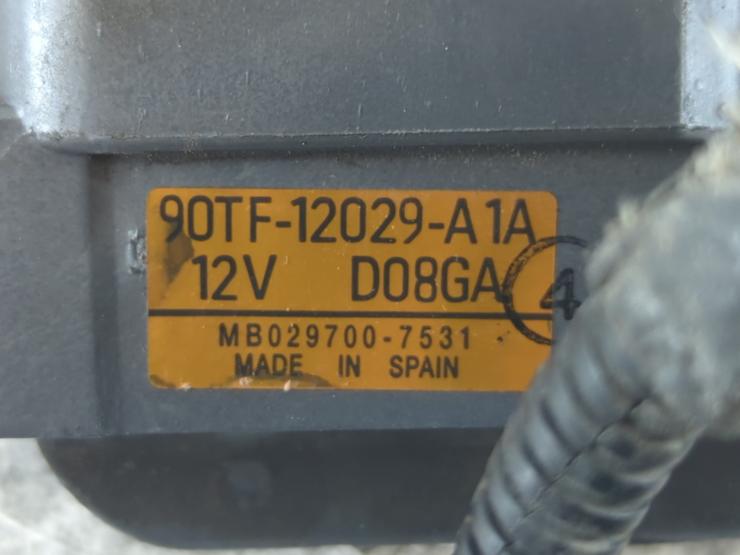 2010 Ford Mustang Ignition coil 696551 - Oemusedautoparts1.com