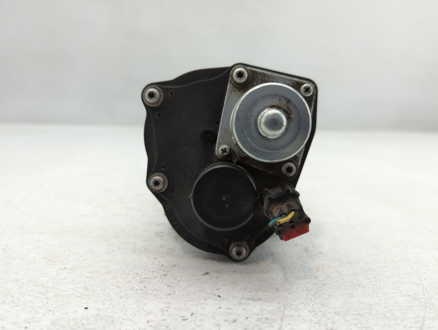 2006-2010 Ford Mustang Throttle Body P/N:100108 3 9W7E-BA Fits OEM Used Auto Parts - Oemusedautoparts1.com