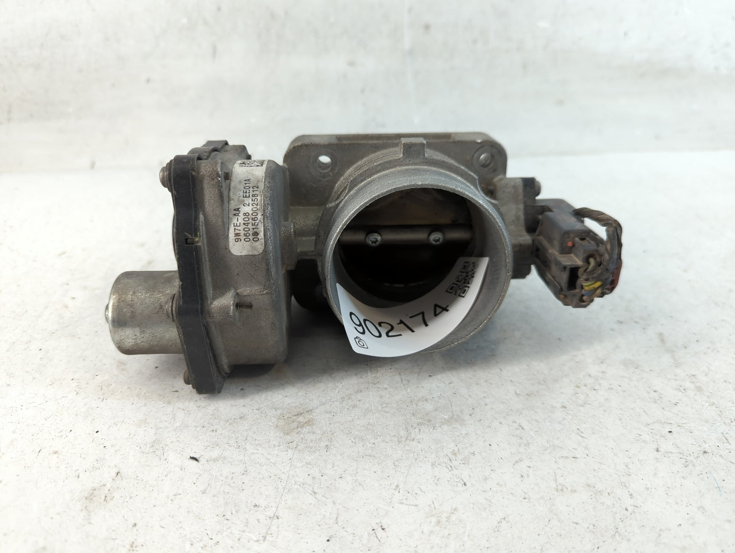 2006-2010 Ford Mustang Throttle Body P/N:9W7E-AA 060408 2 EE01A Fits OEM Used Auto Parts - Oemusedautoparts1.com