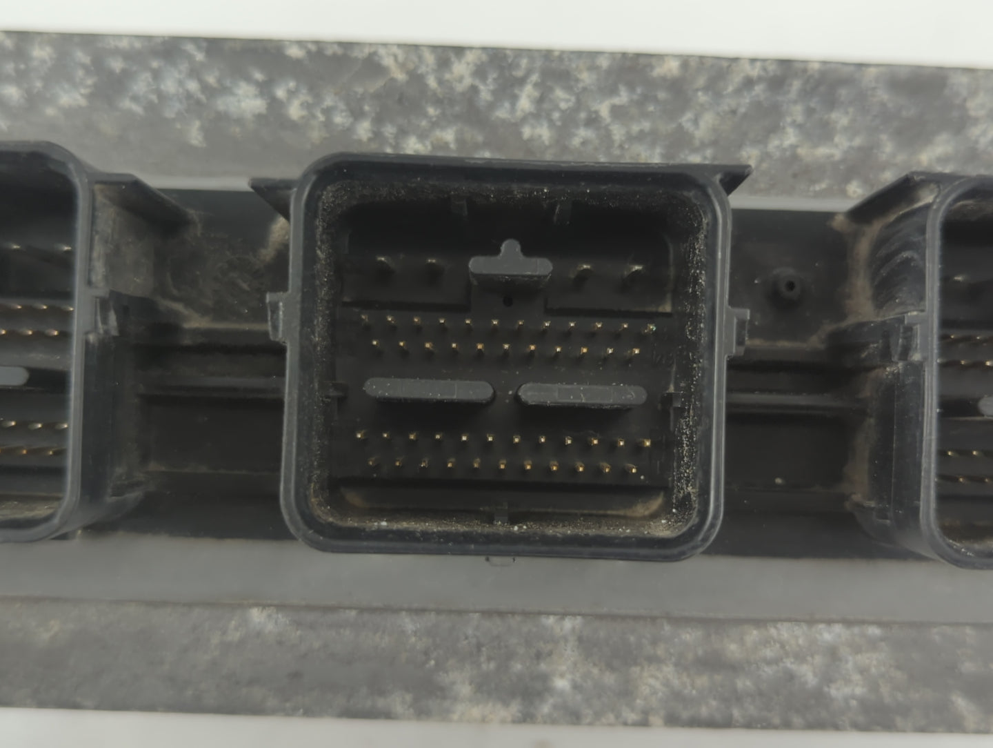 2010 Ford Mustang PCM Engine Control Computer ECU ECM PCU OEM Fits OEM Used Auto Parts - Oemusedautoparts1.com
