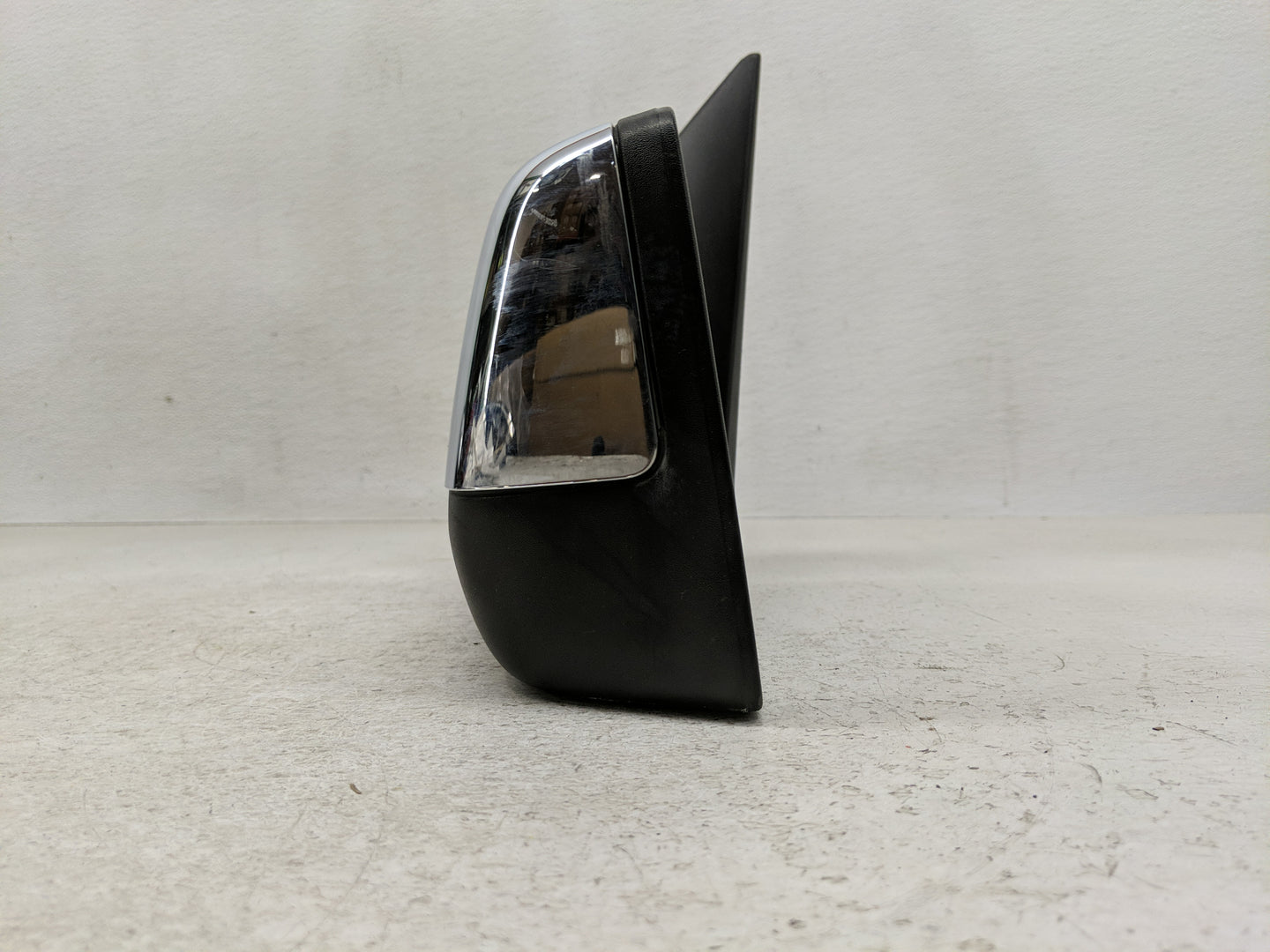 2006-2011 Ford Ranger Driver Side View Mirror - Left Door Mirror OEM Used - Oemusedautoparts1.com