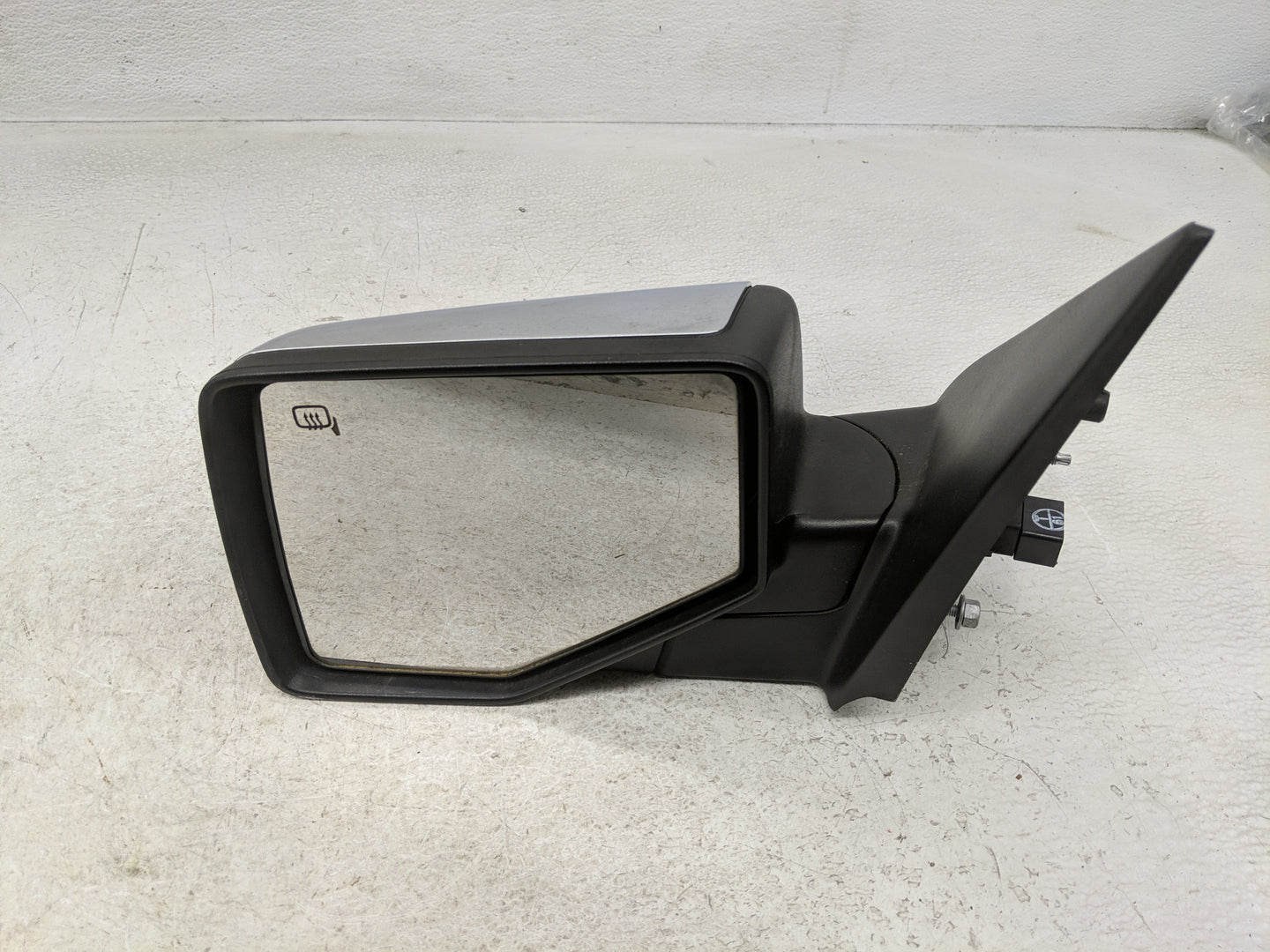 2006-2011 Ford Ranger Driver Side View Mirror - Left Door Mirror OEM Used - Oemusedautoparts1.com
