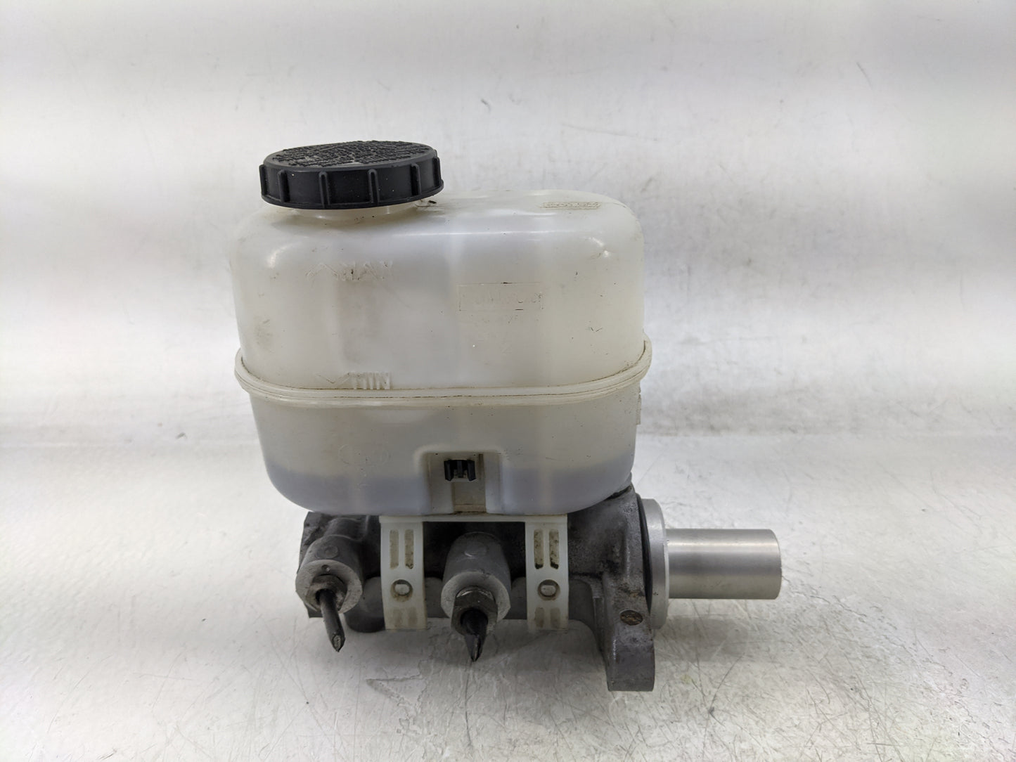 2010-2011 Ford Ranger Brake Master Cylinder - Oemusedautoparts1.com