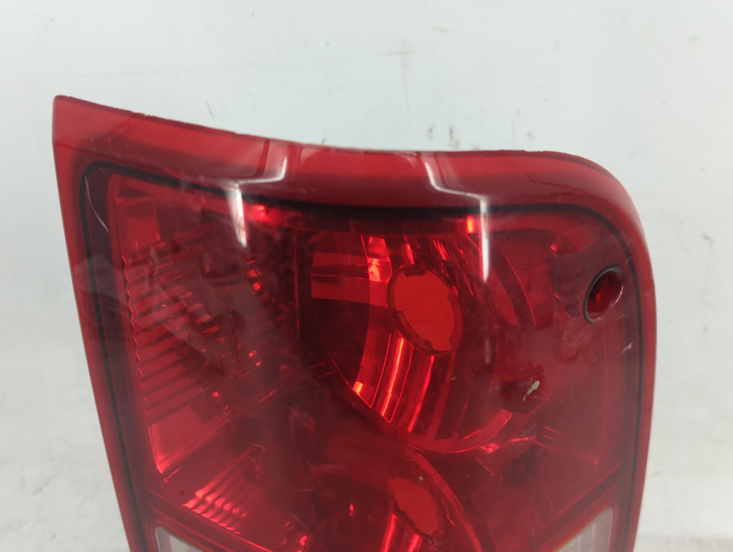 2006-2011 Ford Ranger Tail Light Assembly Passenger Right OEM P/N:6L54-13B504-A Fits Fits 2006 2007 2008 2009 2010 2011 OEM 
