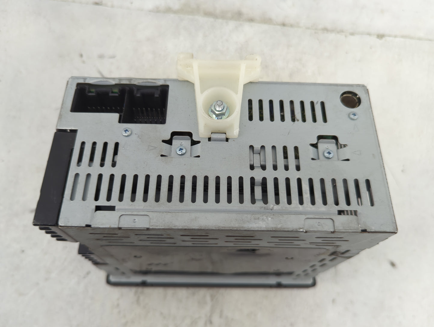 2007-2011 Ford Ranger Radio AM FM Cd Player Receiver Replacement P/N:7L5T-18C869-AC 7L5T18C869AC Fits OEM Used Auto Parts - 