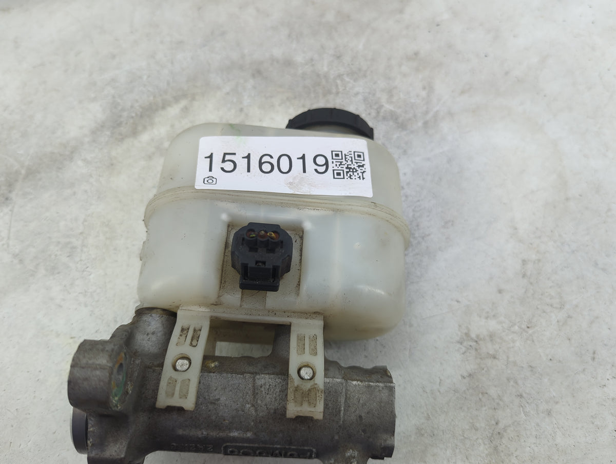 2010-2011 Ford Ranger Brake Master Cylinder 1516019 - Oemusedautoparts1.com
