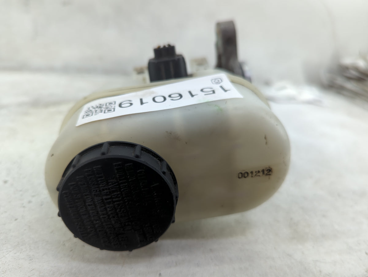 2010-2011 Ford Ranger Brake Master Cylinder 1516019 - Oemusedautoparts1.com