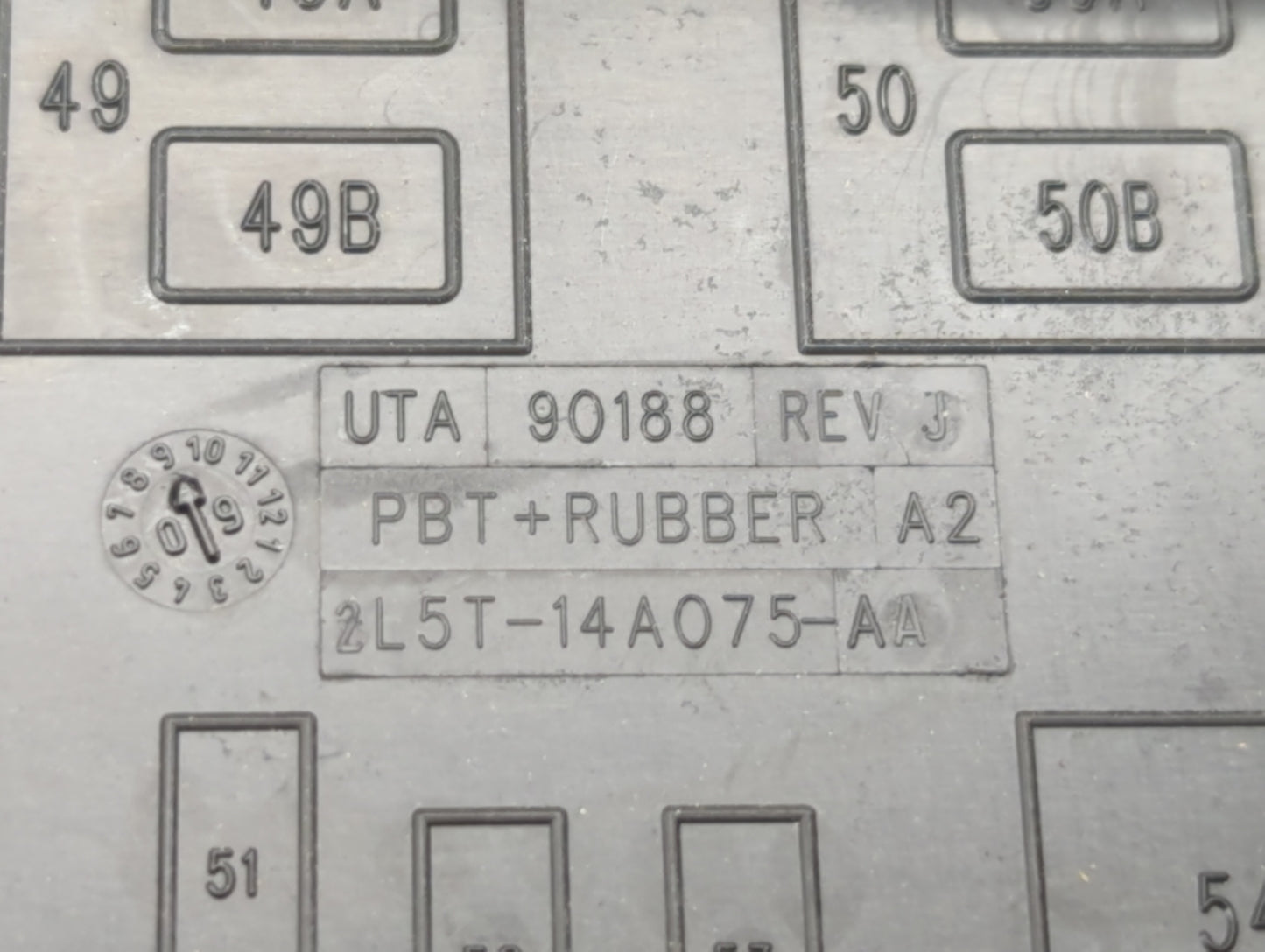 2007-2011 Ford Ranger Fusebox Fuse Box Panel Relay Module P/N:2L5T-14A075-AA 7L5T-14A254-AA Fits Fits 2007 2008 2009 2010 20