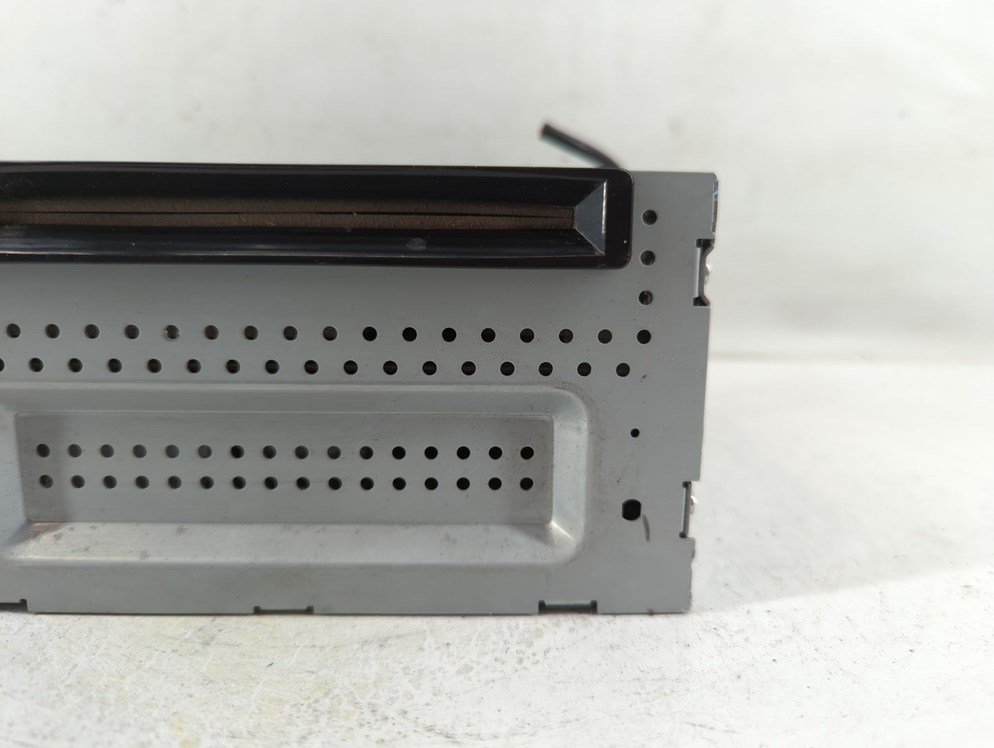 2010-2011 Ford Taurus Radio AM FM Cd Player Receiver Replacement Fits Fits 2010 2011 OEM Used Auto Parts - Oemusedautoparts1