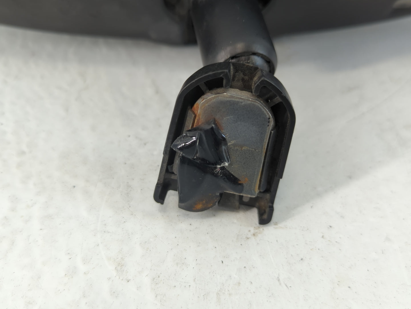 2000-2019 Ford Taurus Interior Rear View Mirror Replacement OEM P/N:E11026001 Fits OEM Used Auto Parts - Oemusedautoparts1.c