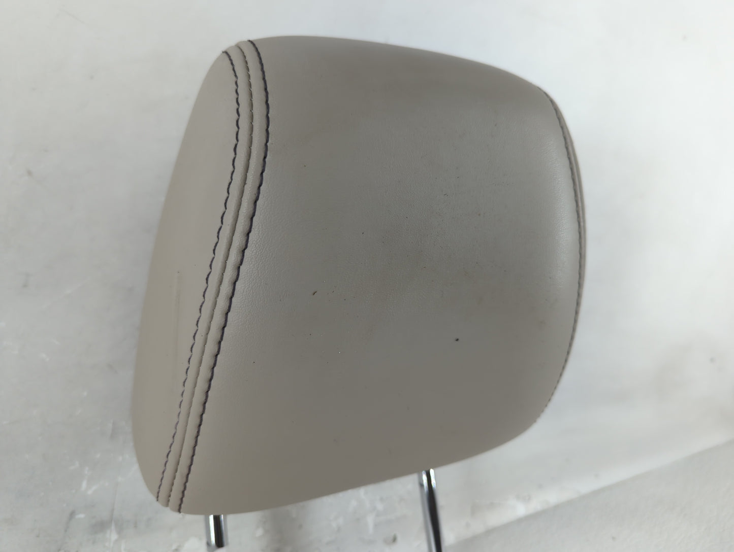 2010-2012 Ford Taurus Headrest Head Rest Front Driver Passenger Seat Fits Fits 2010 2011 2012 OEM Used Auto Parts - Oemuseda