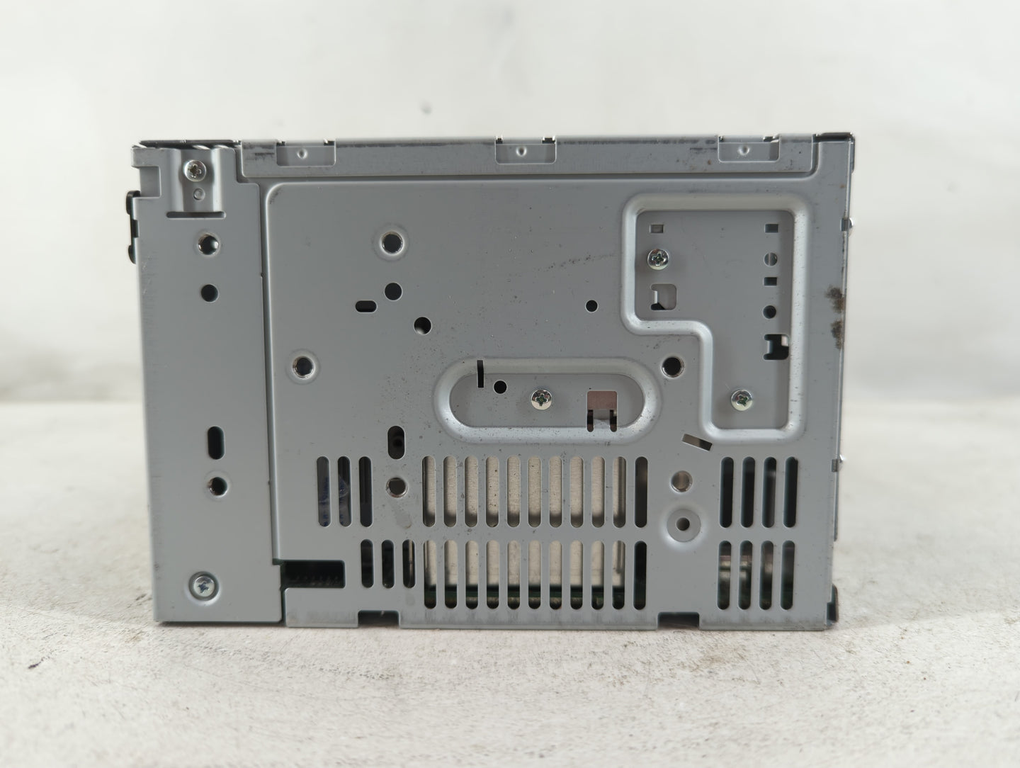2010 Ford Taurus Radio AM FM Cd Player Receiver Replacement P/N:AG1T-19C157-AG Fits OEM Used Auto Parts - Oemusedautoparts1.