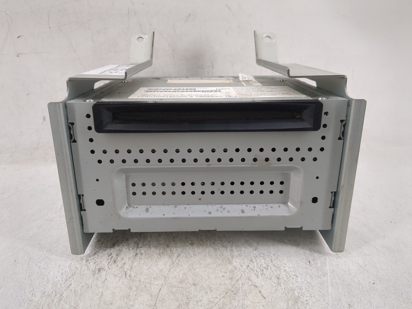 2010 Ford Taurus Radio AM FM Cd Player Receiver Replacement Fits OEM Used Auto Parts - Oemusedautoparts1.com