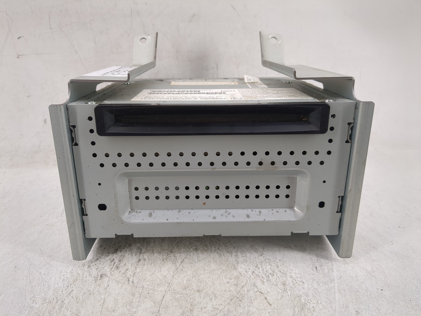 2010 Ford Taurus Radio AM FM Cd Player Receiver Replacement Fits OEM Used Auto Parts - Oemusedautoparts1.com