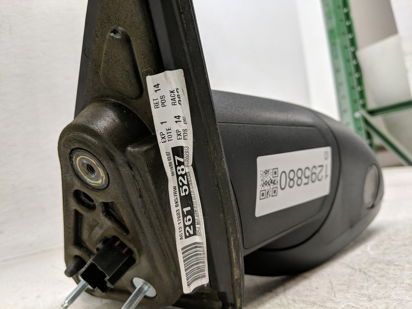 2010-2019 Ford Taurus Driver Side View Mirror - Left Door Mirror OEM Used - Oemusedautoparts1.com
